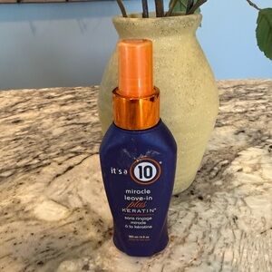 It’s a 10 Haircare Miracle Leave-In Plus Keratin
Size: 4 fl oz Brand New